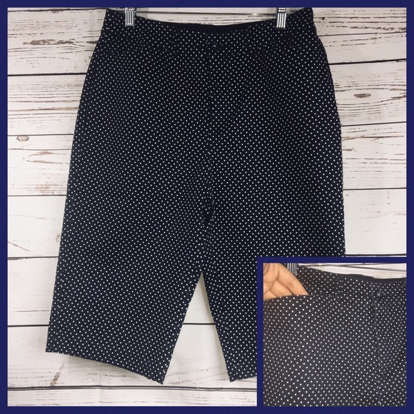 🌟SOLD🌟Navy & White Polka Dot Capris - Picture 6 of 6